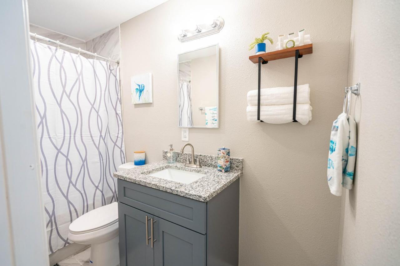 University Serenity Suites Тампа Экстерьер фото