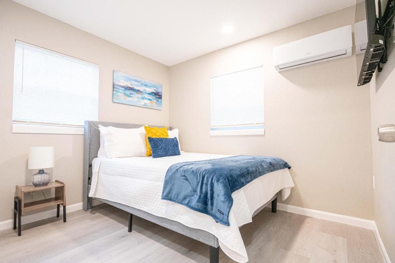 University Serenity Suites Тампа Экстерьер фото
