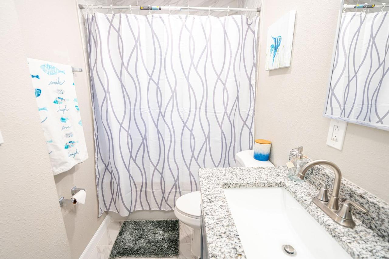 University Serenity Suites Тампа Экстерьер фото