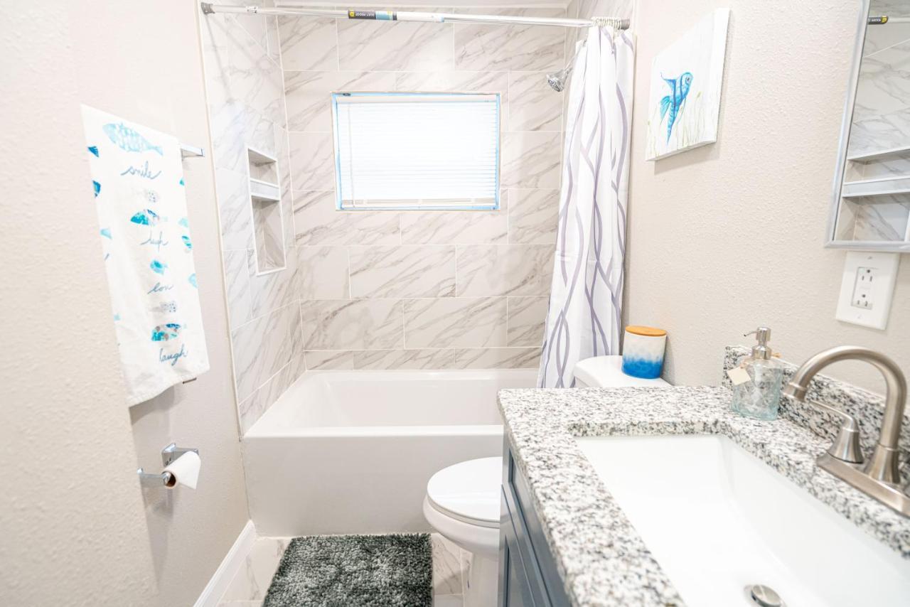 University Serenity Suites Тампа Экстерьер фото