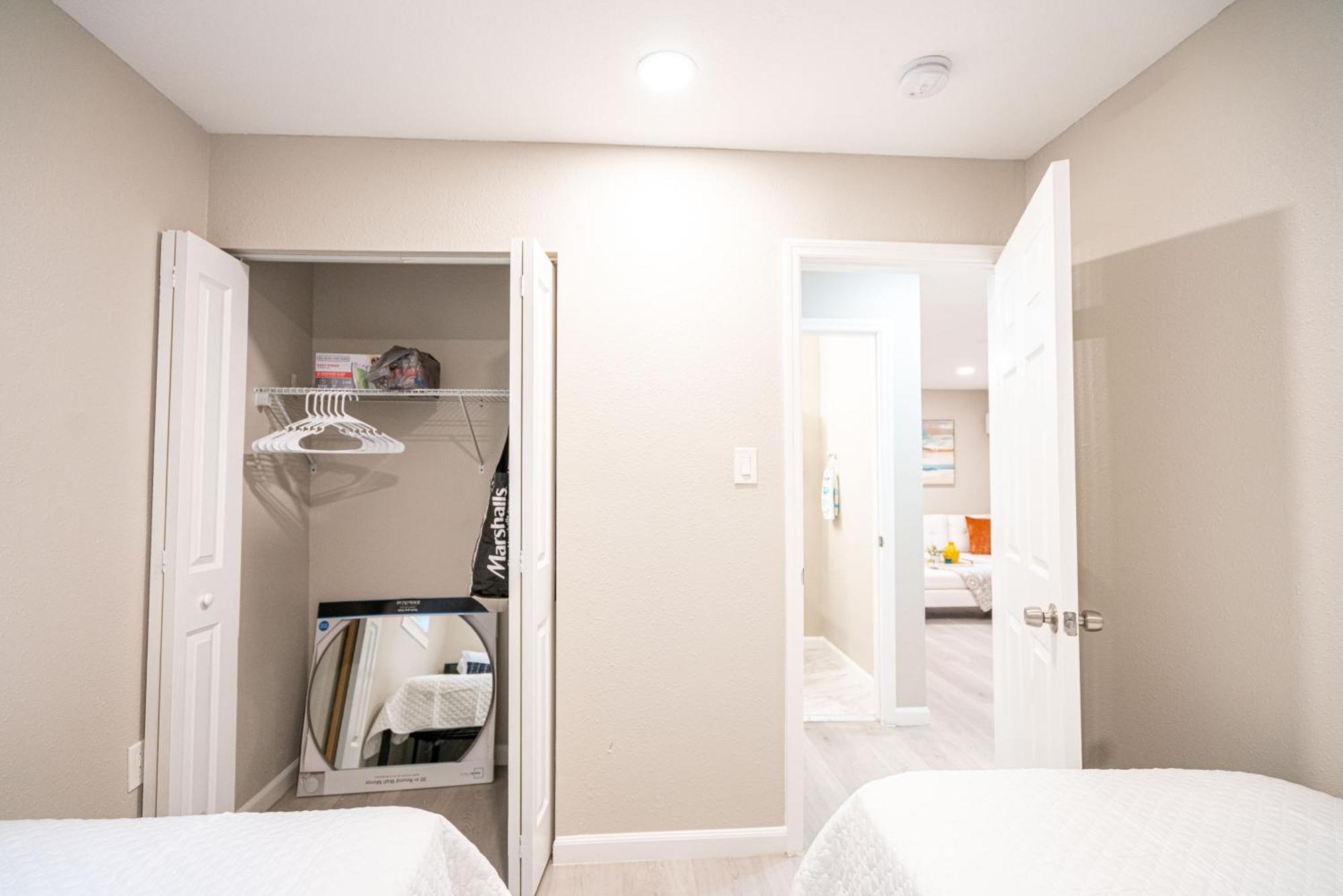 University Serenity Suites Тампа Экстерьер фото